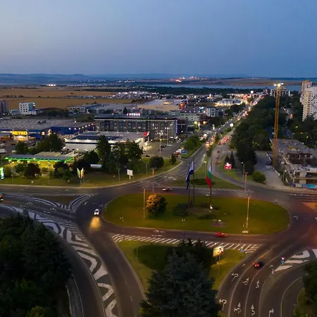 Отель Avenue 3*