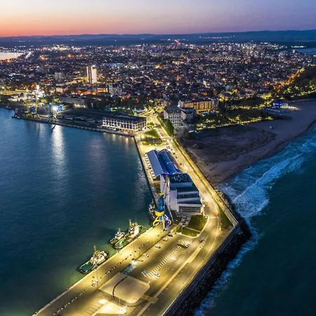 Отель Avenue 3*